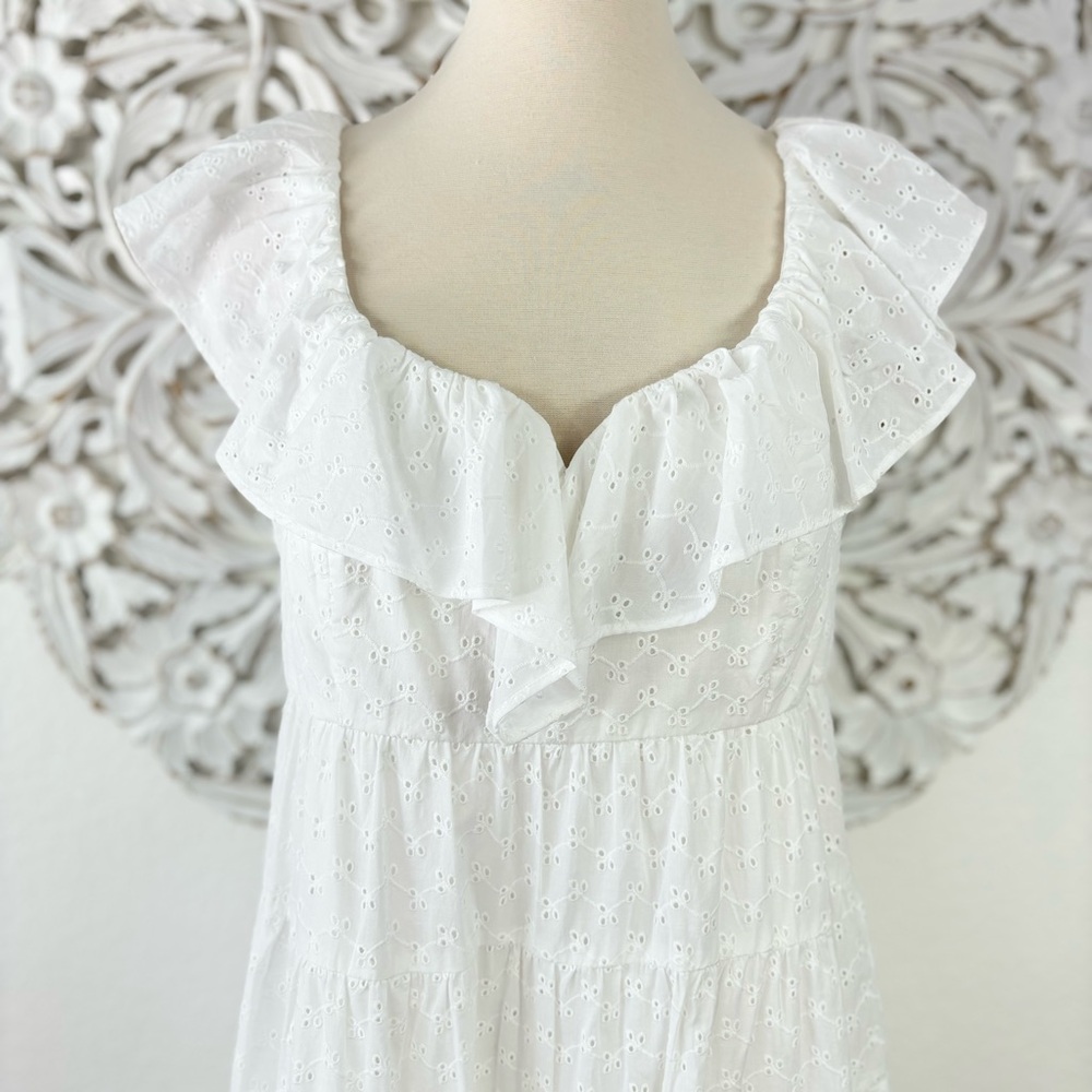{Lilly Pulitzer} Emie White Eyelet Babydoll Dress, Size 12 - Picture 2 of 10
